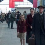 جيفري رش و إيما واتسون في The Book Thief